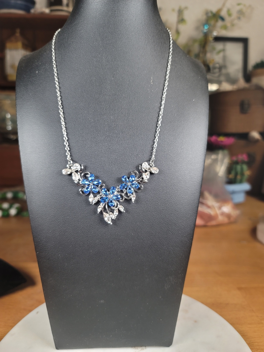 paparazzi Sapphire Blue Floral Crystal Necklace